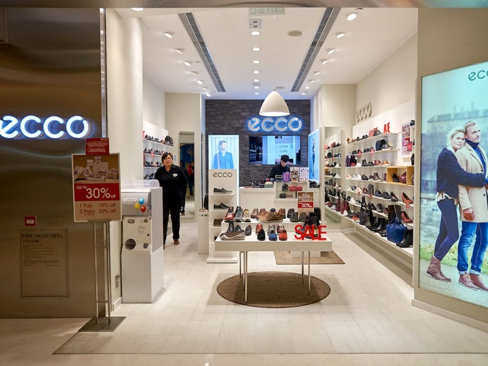 Ecco best sale shoes headquarters