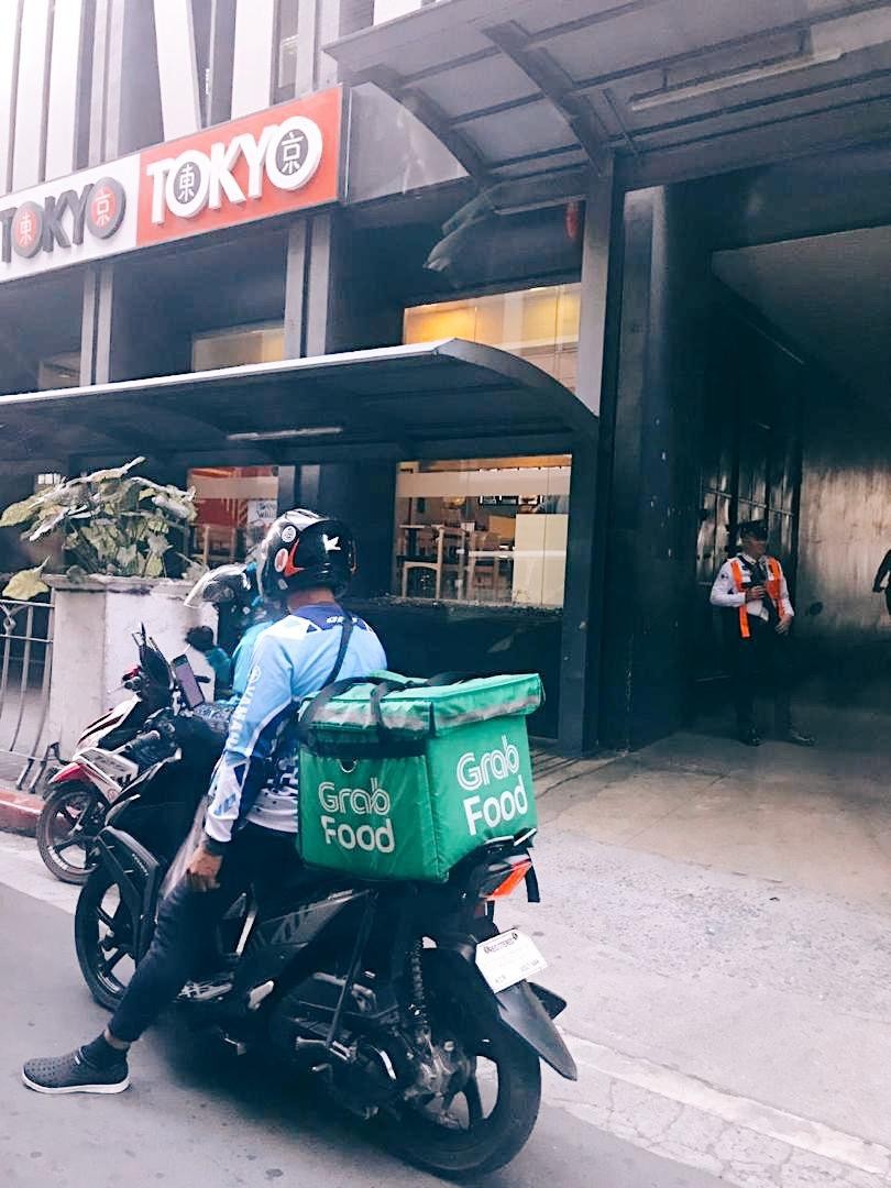 A grab driver in Manila, Philippines. Photo: Team Ceritalah
