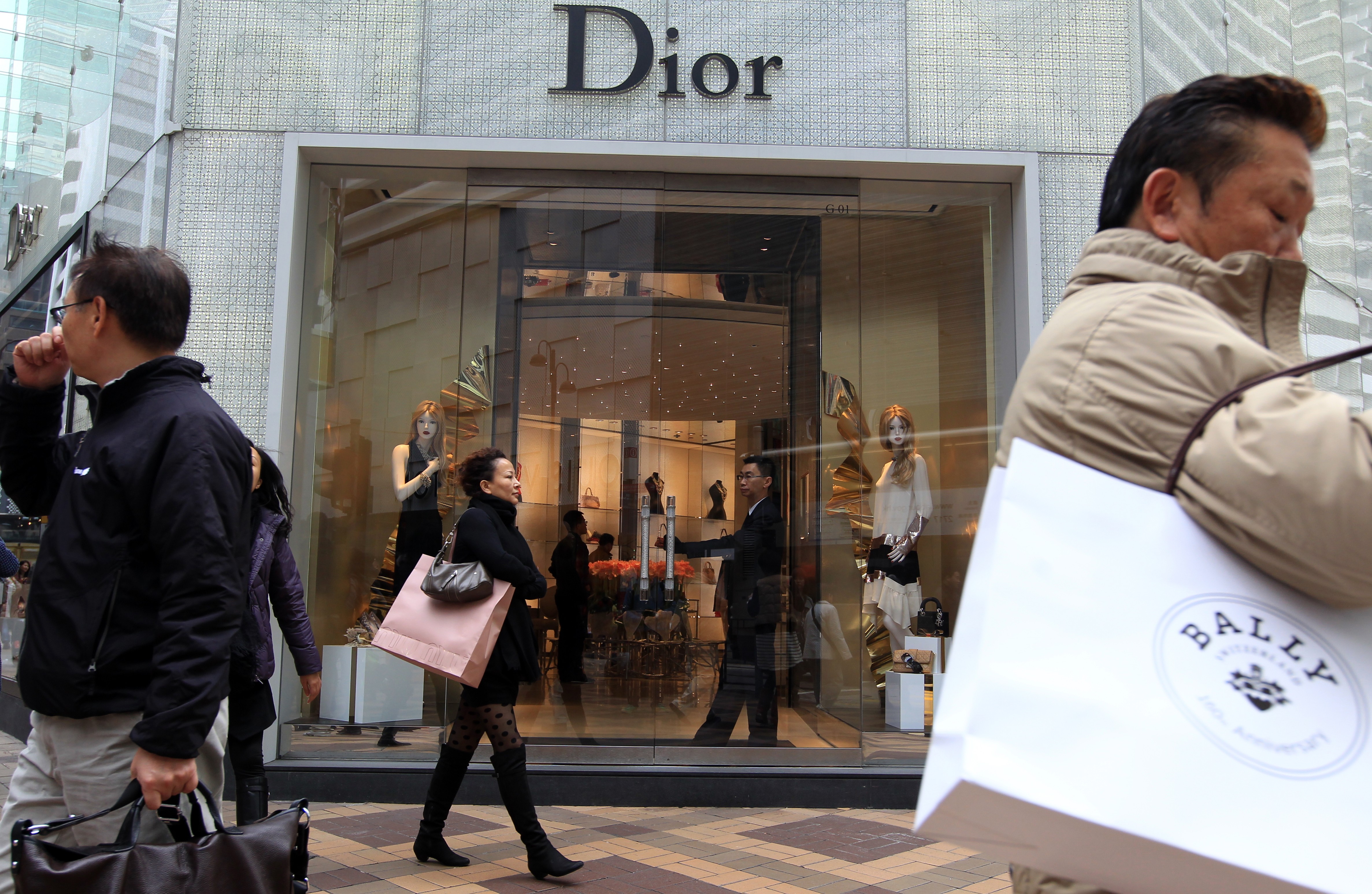 Dior apologises after Taiwan excluded 