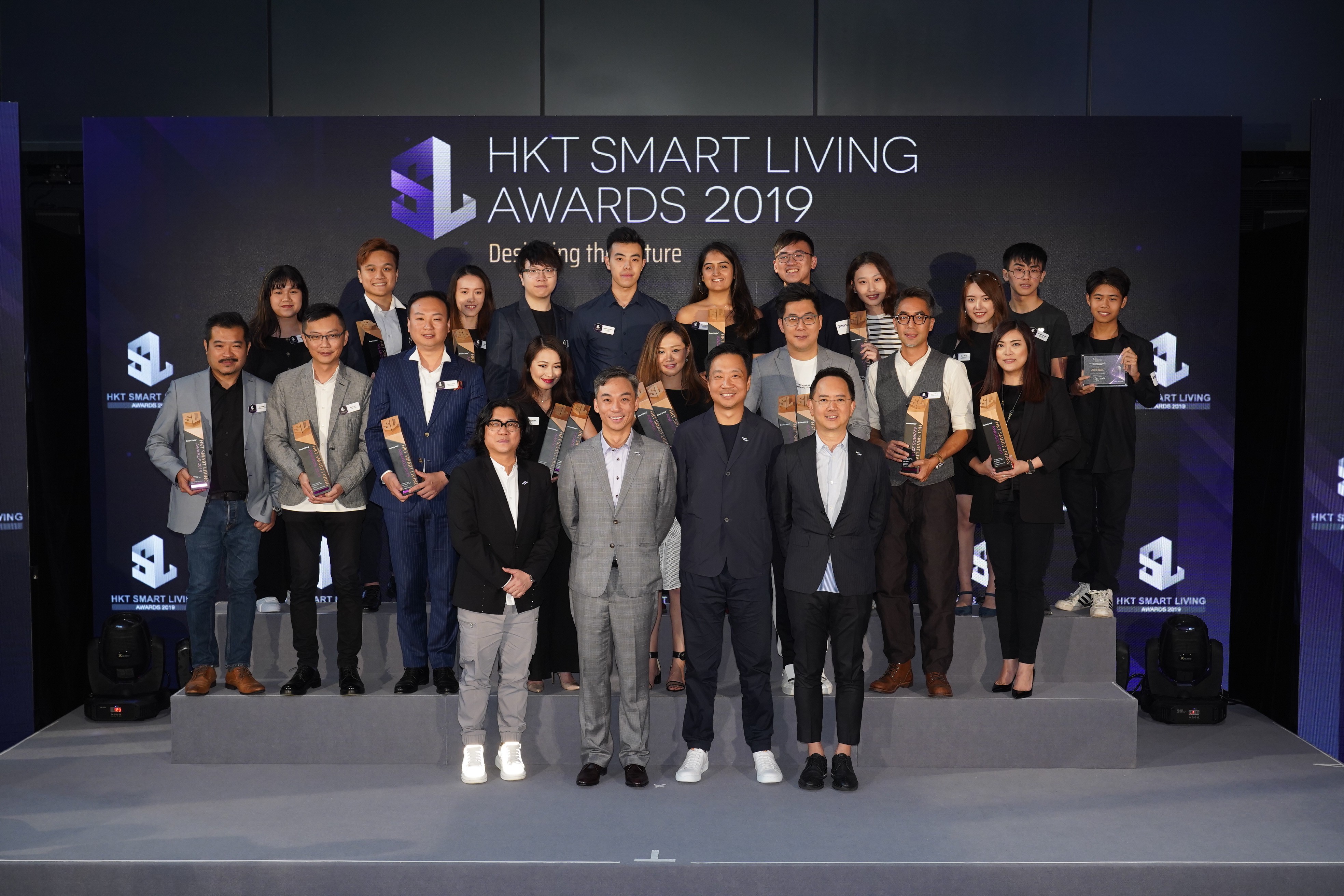Established professionals and interior design students competed for 16 awards in two categories at HKT Smart Living Awards 2019.