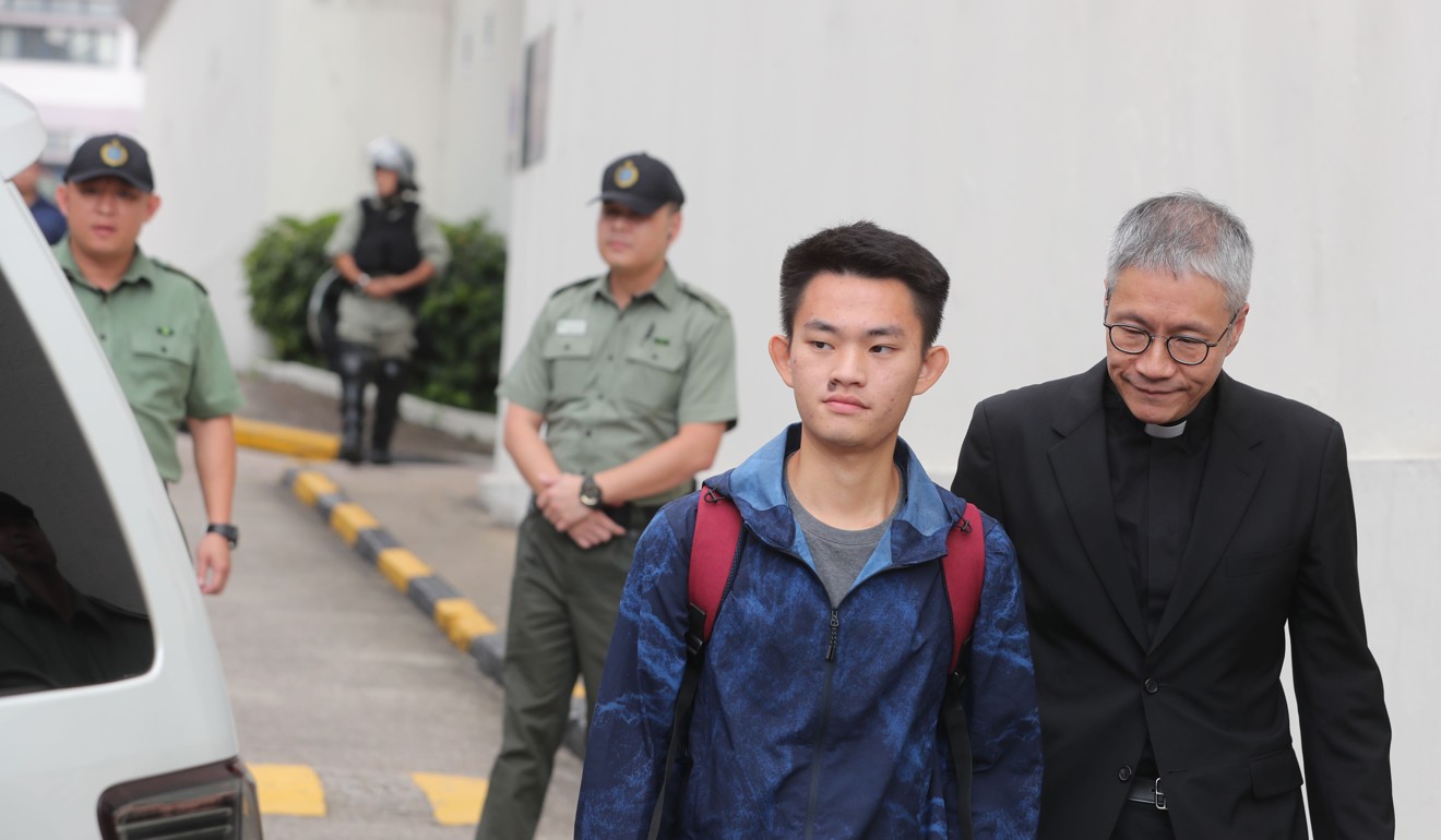Now a free man, Chan Tong-kai walks out of Pik Uk Correctional Institution. He says he will hand himself in to Taiwan authorities over the alleged murder of his girlfriend. Photo: Sam Tsang