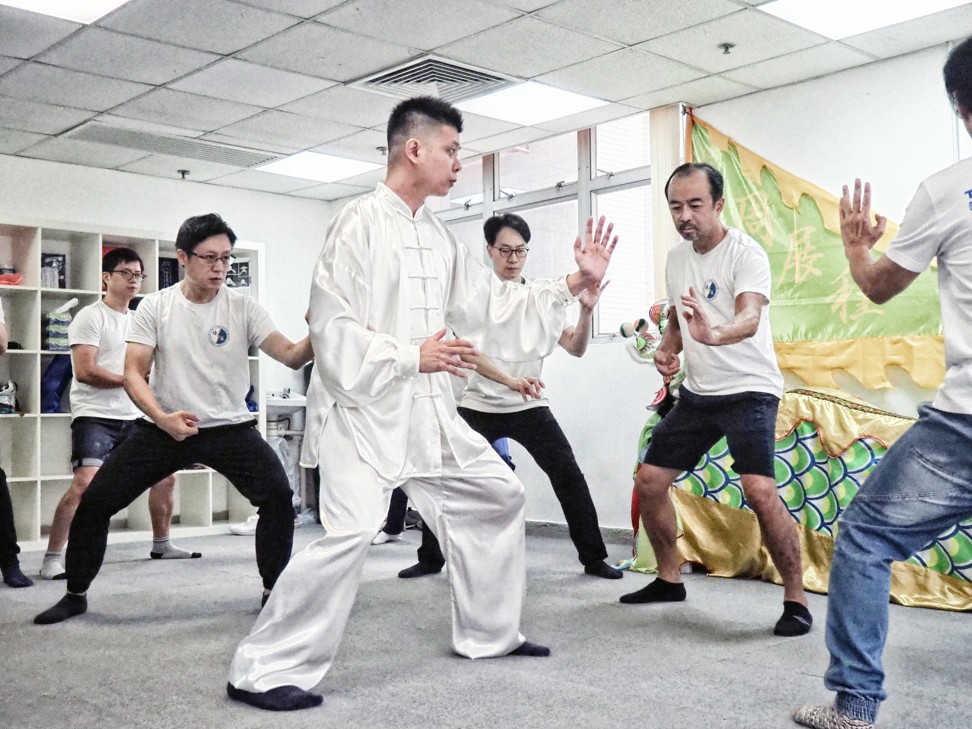 Master Chow Chin-ching (centre) with students. Photo: Manami Okazaki