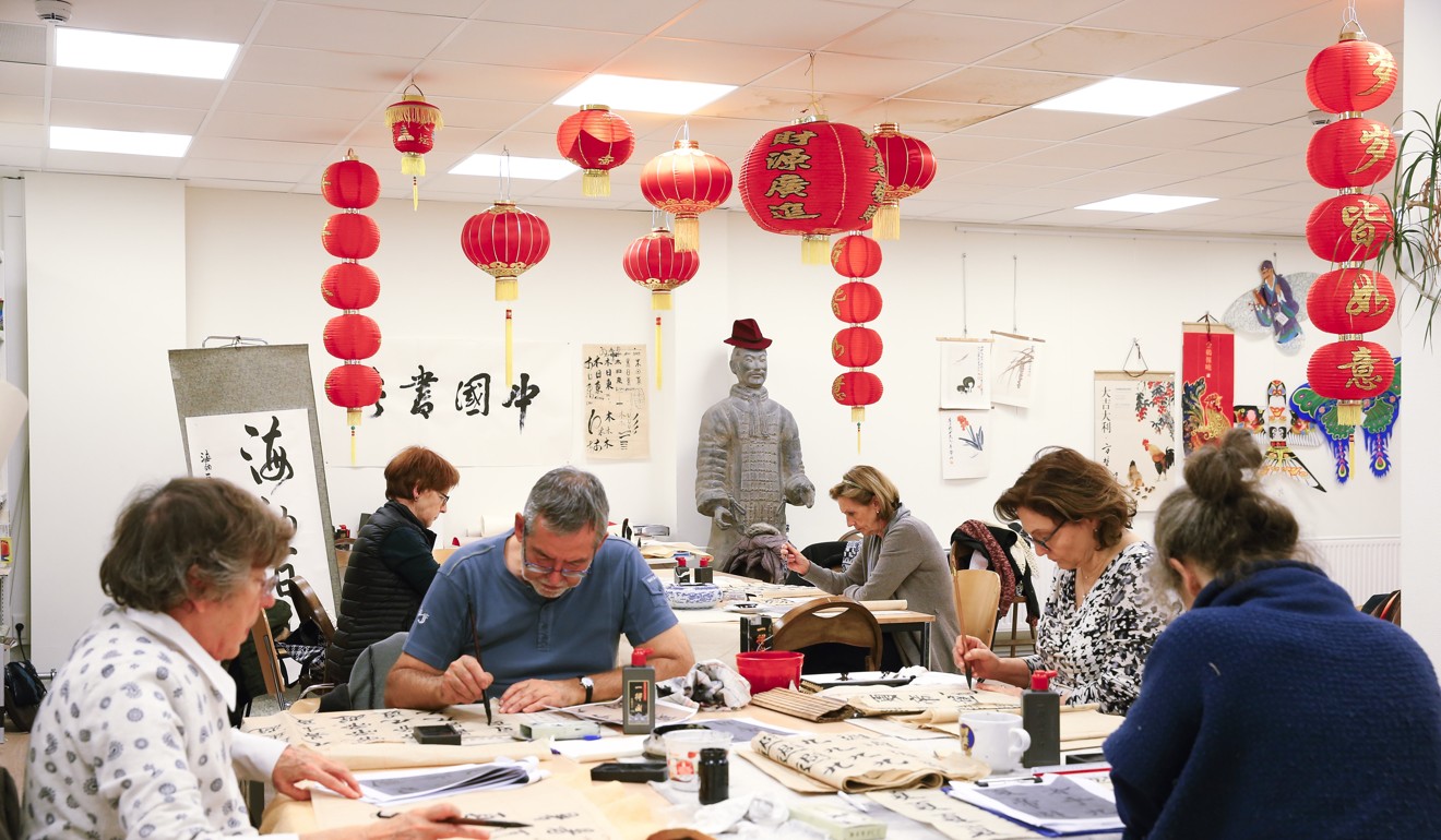 A Chinese calligraphy class at the Confucius Institute in Belgium. Photo: Xinhua