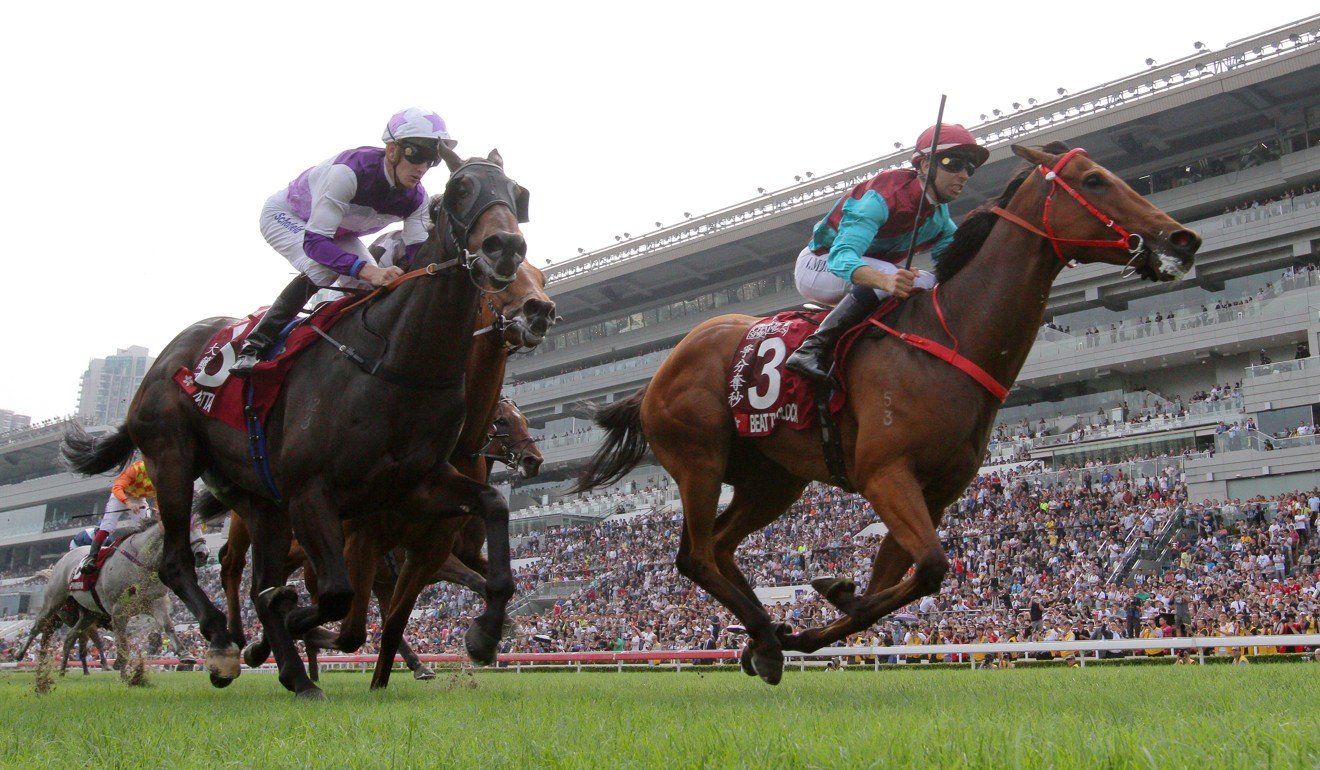 Beat The Clock (right) wins the Group One Chairman's Sprint Prize.