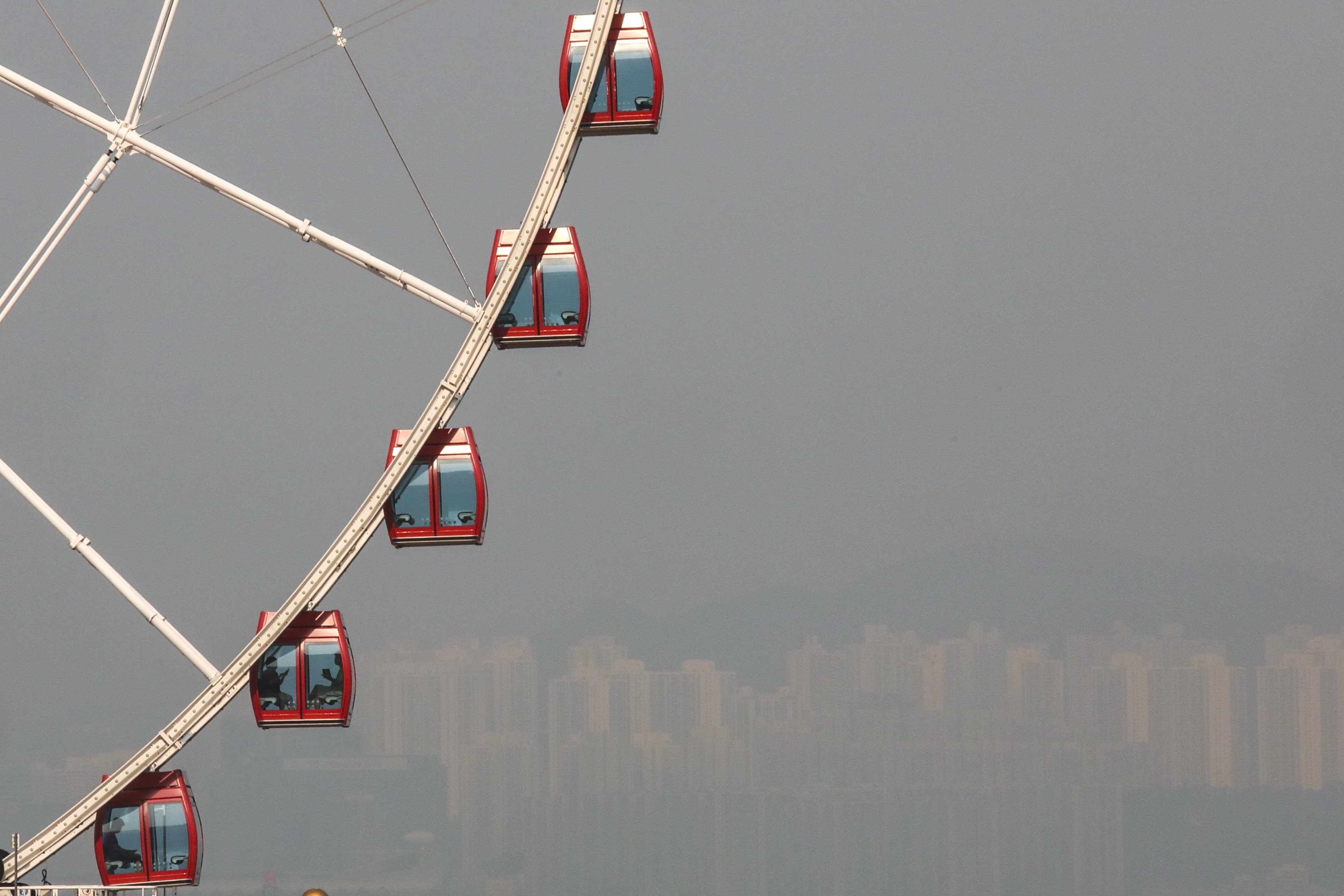 Hong Kong buildings can barely be seen through the pollution on September 27. Photo: Nora Tam
