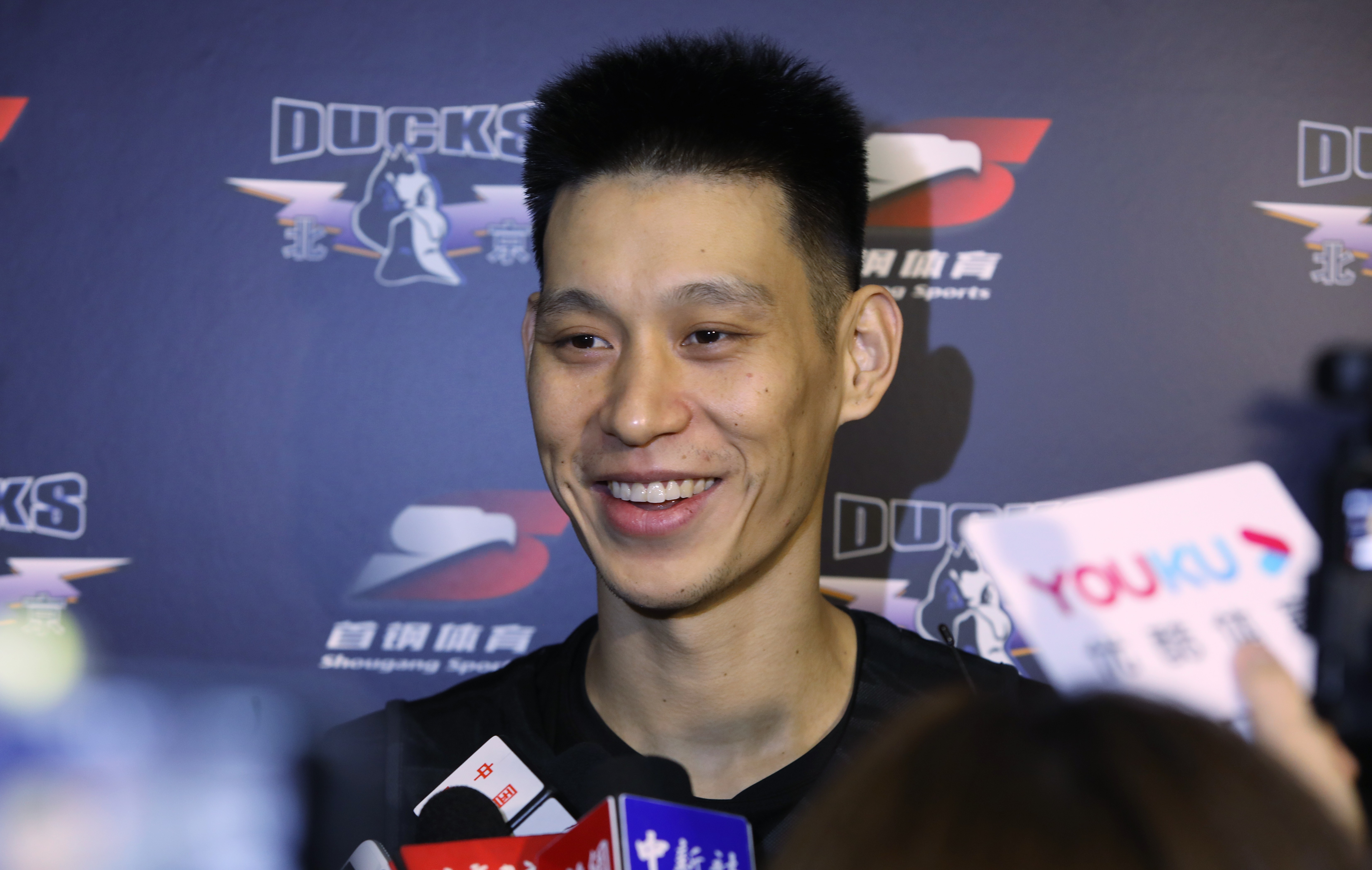 Jeremy Lin Scores 22 Points in Beijing Ducks' Victory over