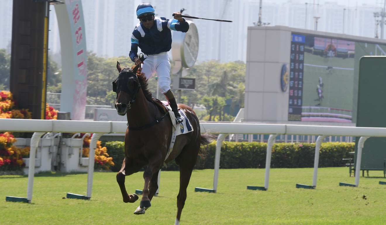 Karis Teetan salutes on Duke Wai at Sha Tin.