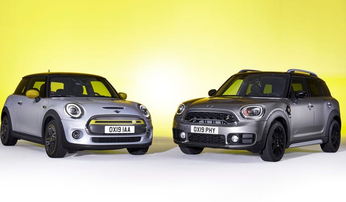 Yellow accents on the Mini Cooper SE (left)