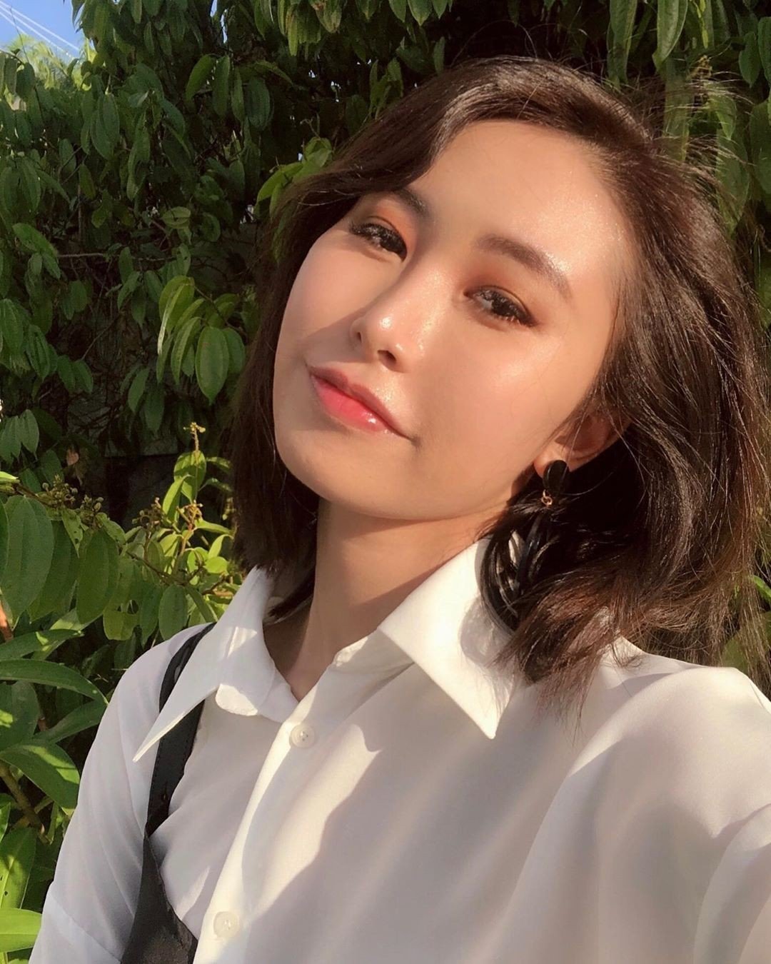 Miss Singapore International was criticised for her performance at a Japanese shrine, but she got back at her haters on Instagram. Photo: @charlottexlucille/Instagram