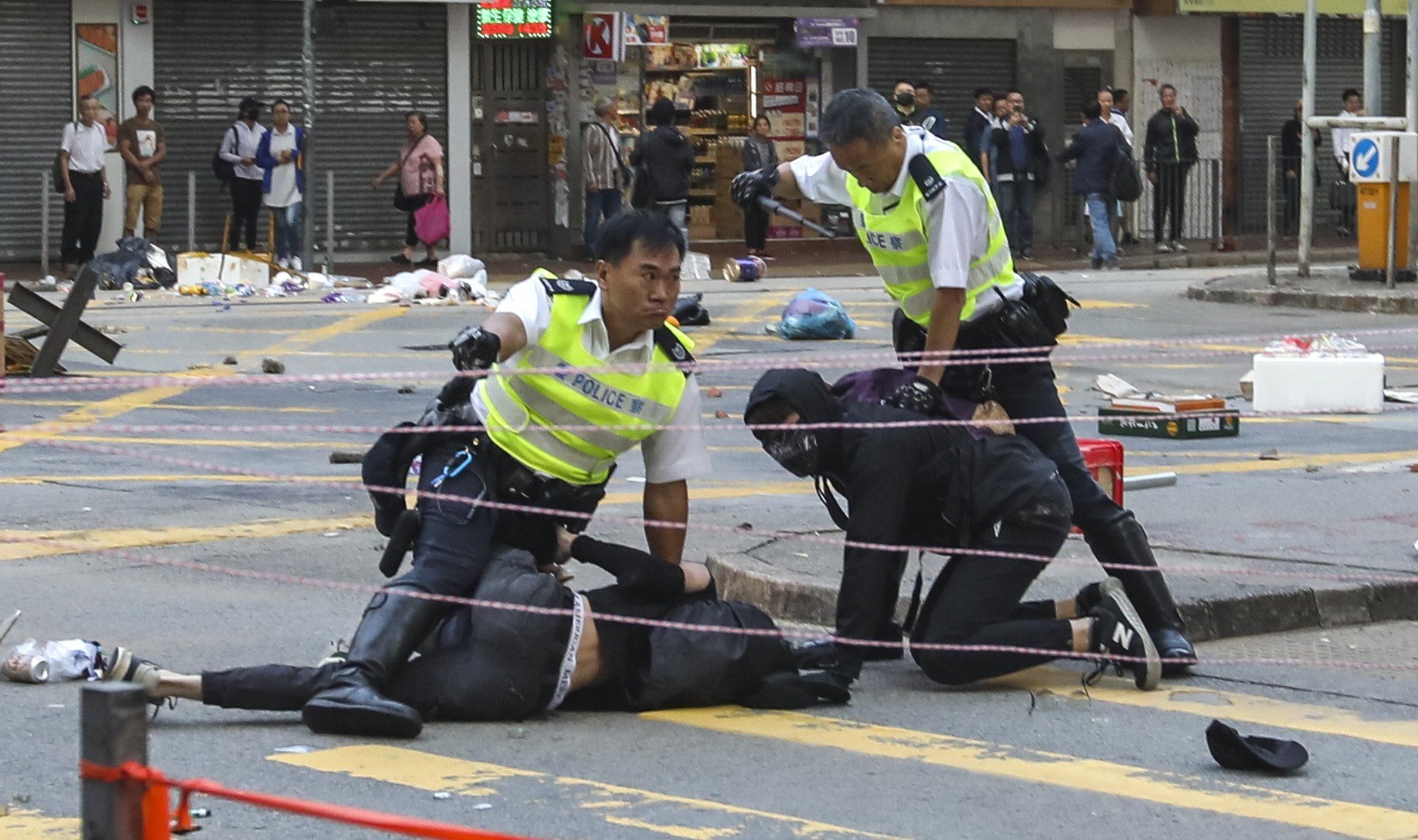 Hong Kong’s police force has gained support from online commenters on the mainland. Photo: Nora Tam