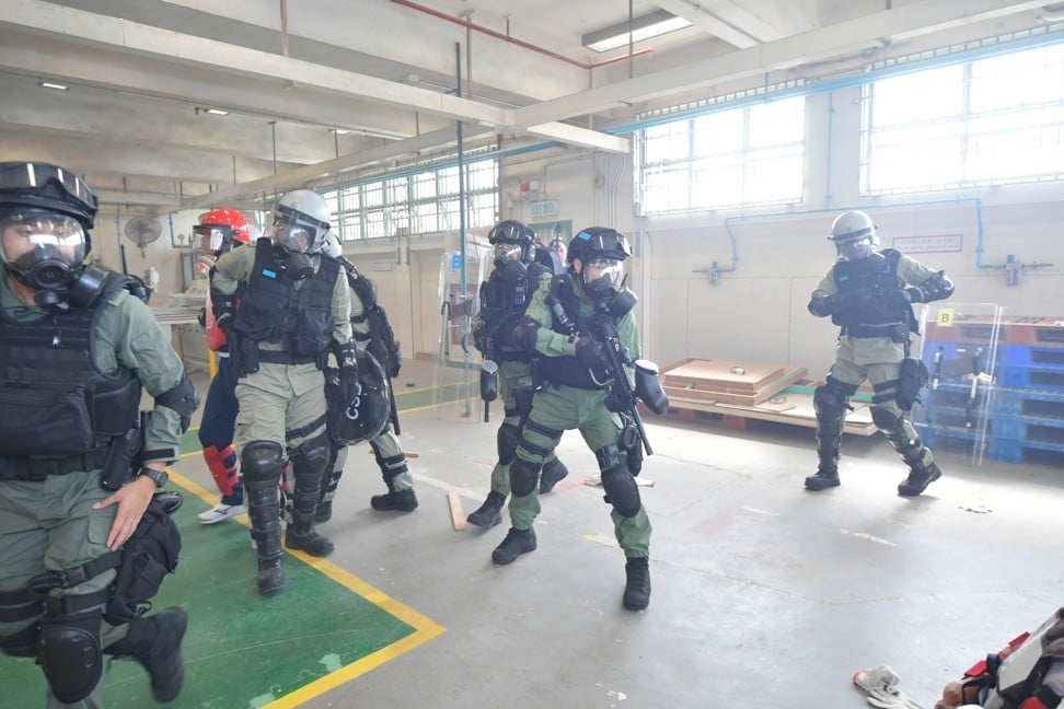 The Correctional Services Department carried out an emergency exercise on November 6 to test the emergency response of its various units in different scenarios including a hostage-taking situation at Pik Uk Prison. Photo: ISD