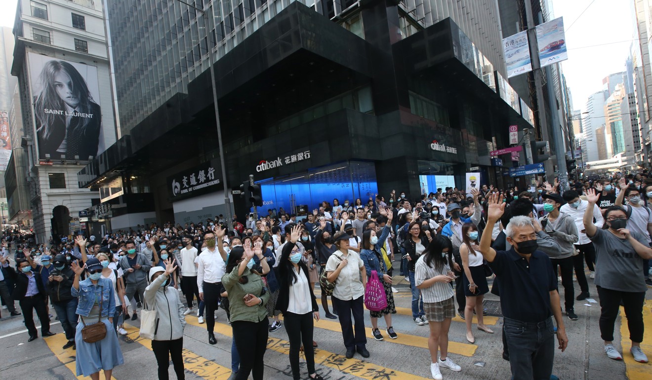 Hong Kong protests: peaceful Friday turns violent again as government ...