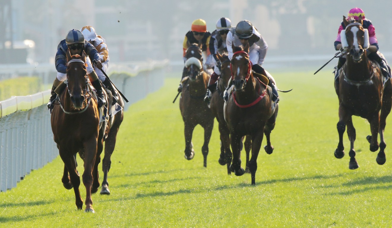 Aethero surges down the straight at Sha Tin.