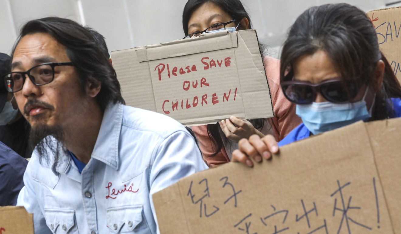 Parents have been attempting to de-escalate the tension at Polytechnic University and have implored the Hong Kong government to show leniency to young offenders. Photo: K. Y. Cheng