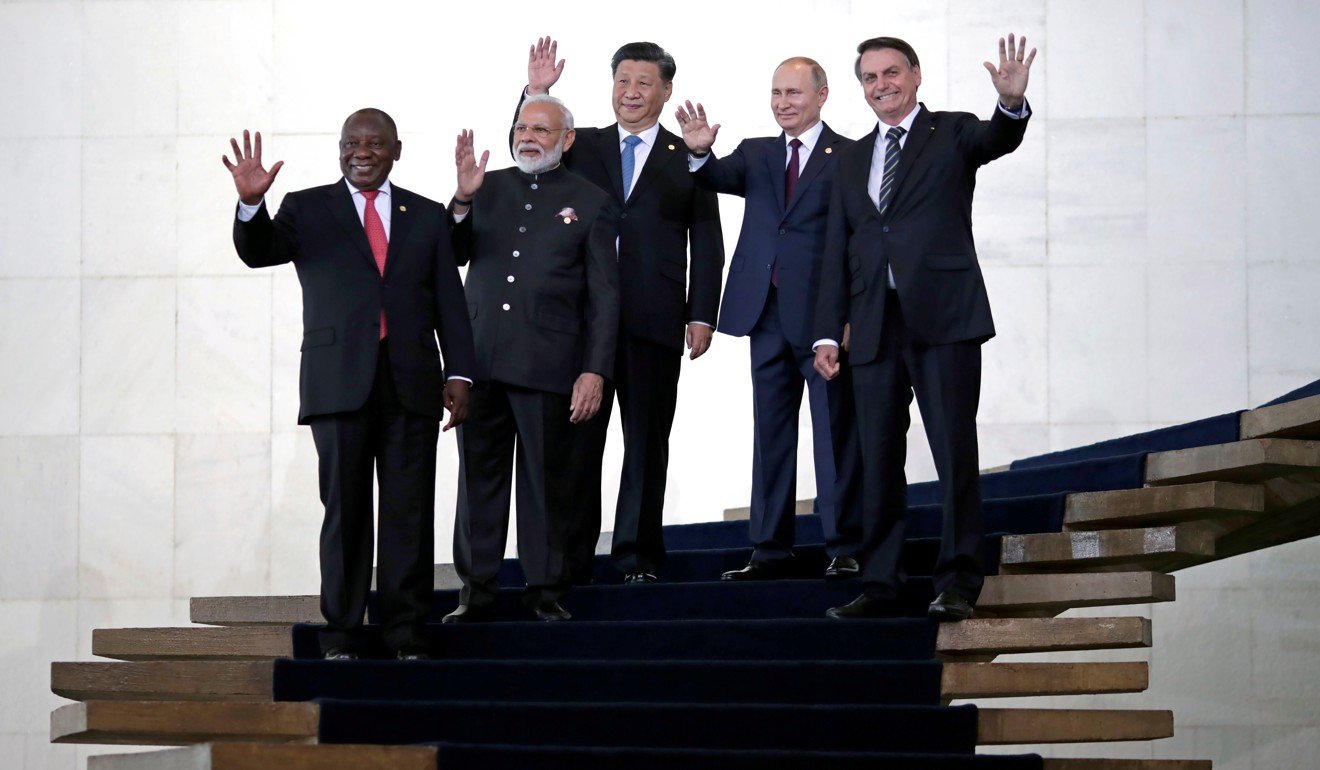 Narendra Modi con otros líderes de los países BRICS en una cumbre en Brasilia.  Foto: Reuters