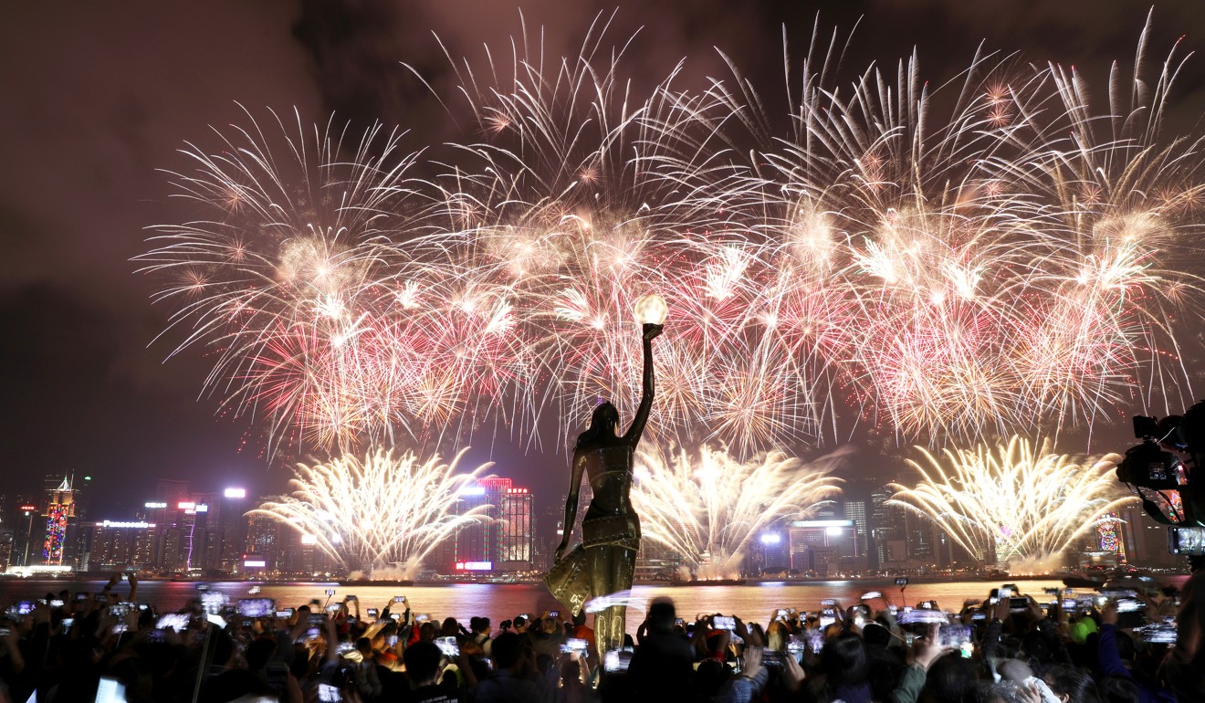 Hong Kong calls off Lunar New Year fireworks display amid unrest -  Chinadaily.com.cn