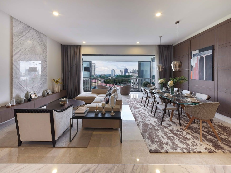 With every unit’s ceiling height at a luxurious 3.6 meters, these superbly designed ultra luxurious residences are the country’s highest and destined to crown the master plan.