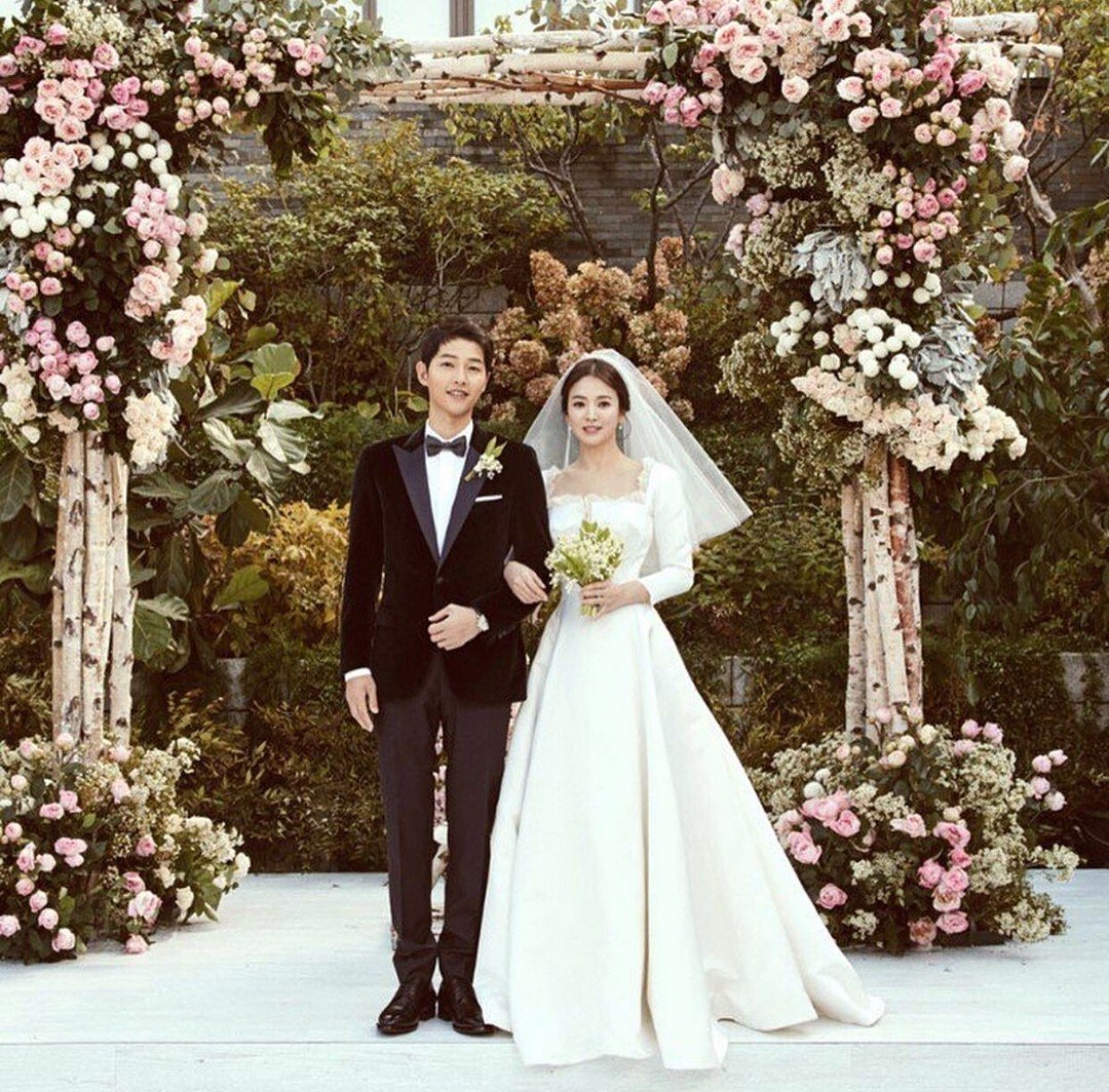 Song-song couple Song Joong-ki and actress Song Hye-kyo on their wedding day in October 2017. Barely 20 months later, they announced plans to split.