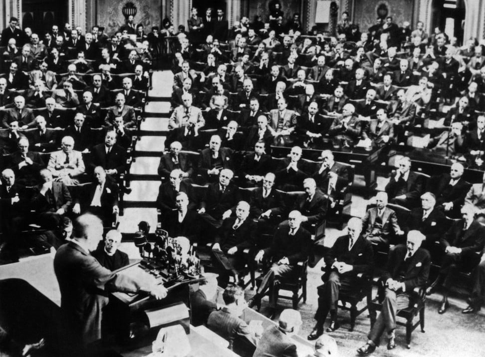 President Franklin D. Roosevelt pledges to keep the United States out of the war in an address to Congress on January 3, 1940. Photo: AFP