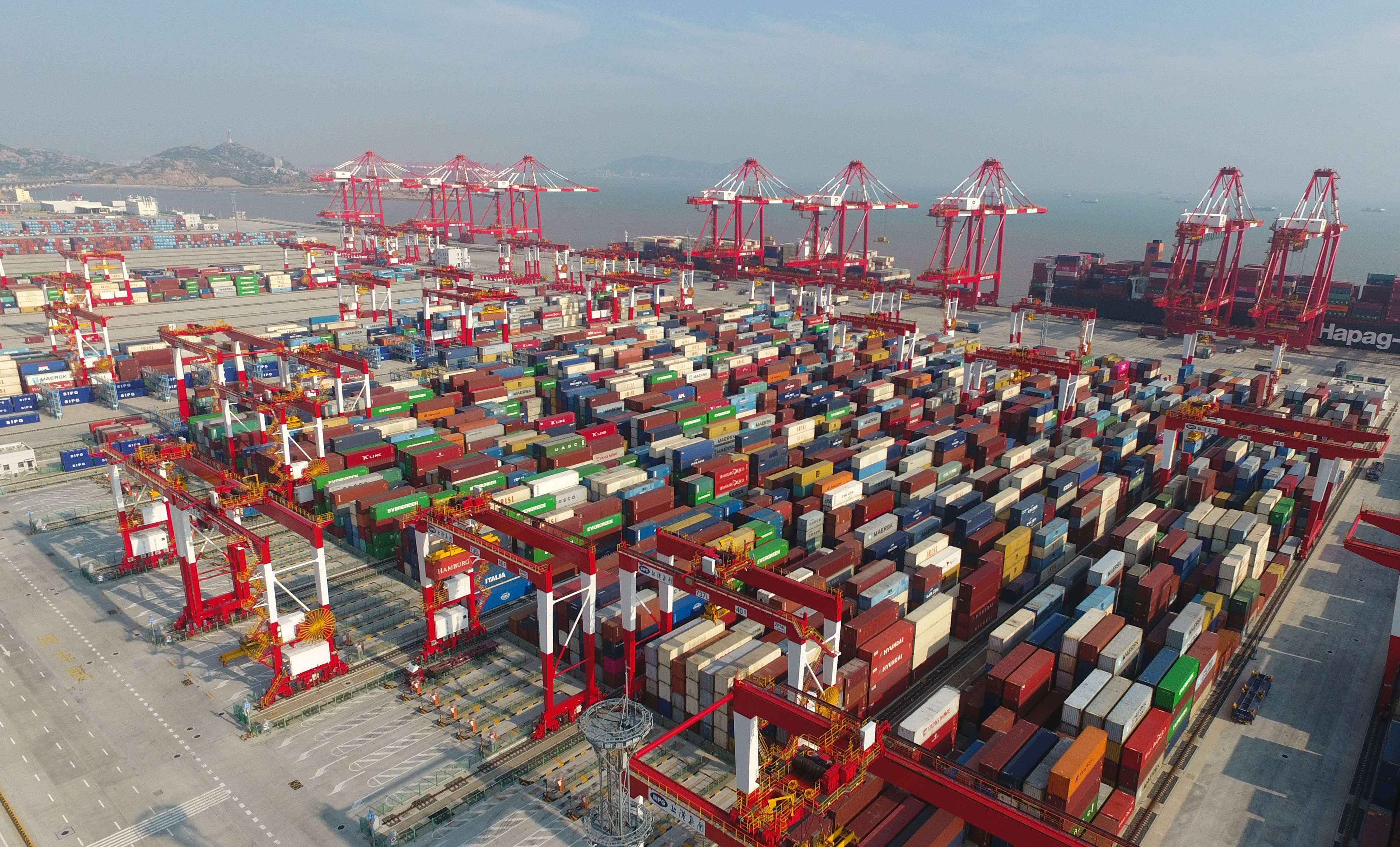 Phase IV of the Yangshan Deep Water Port in Shanghai on July 25, 2018. Photo: Xinhua