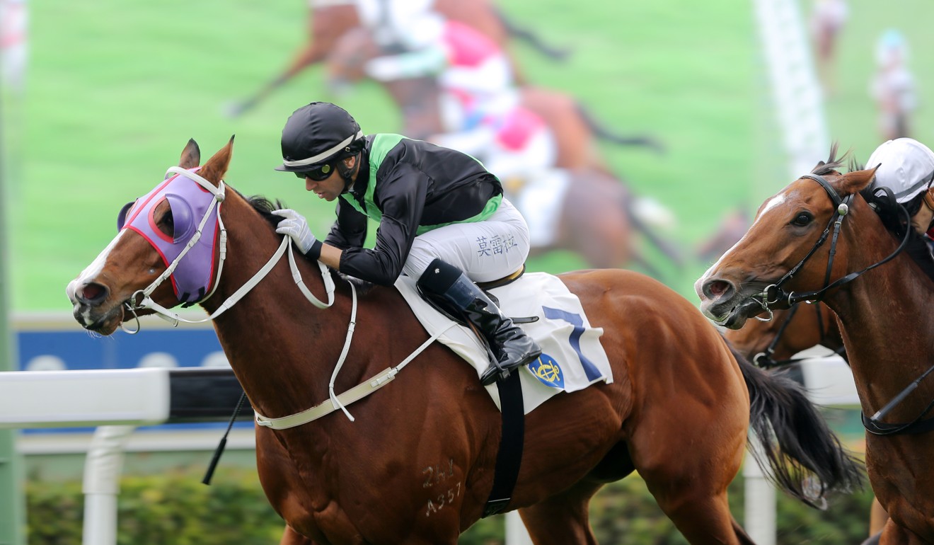 Supreme Witness wins under Joao Moreira at Sha Tin.