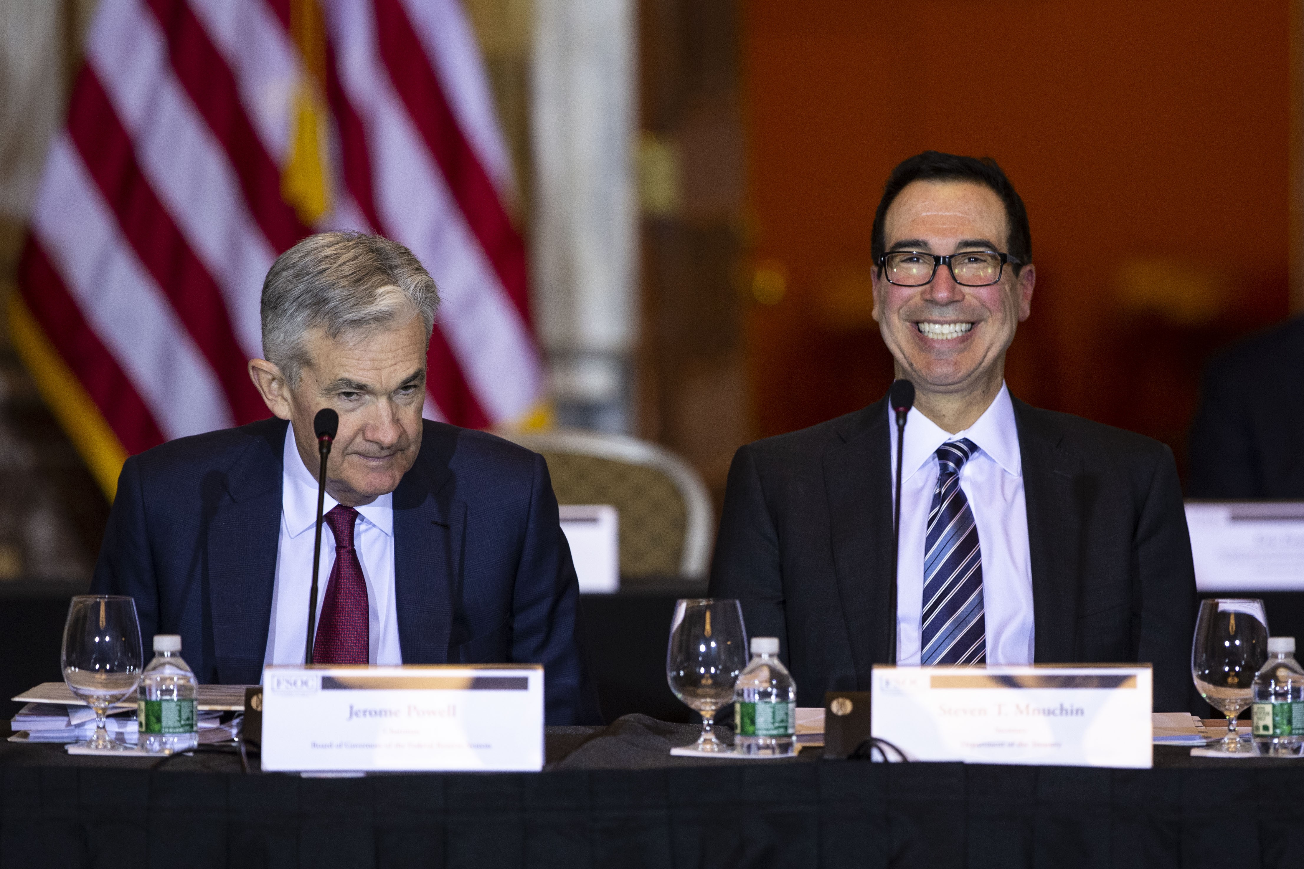Jerome Powell, chairman of the US Federal Reserve, left, and Steven Mnuchin, US Treasury secretary, arrive for a Financial Stability Oversight Council meeting at the US Treasury in Washington on December 19, 2018. Photo: Bloomberg