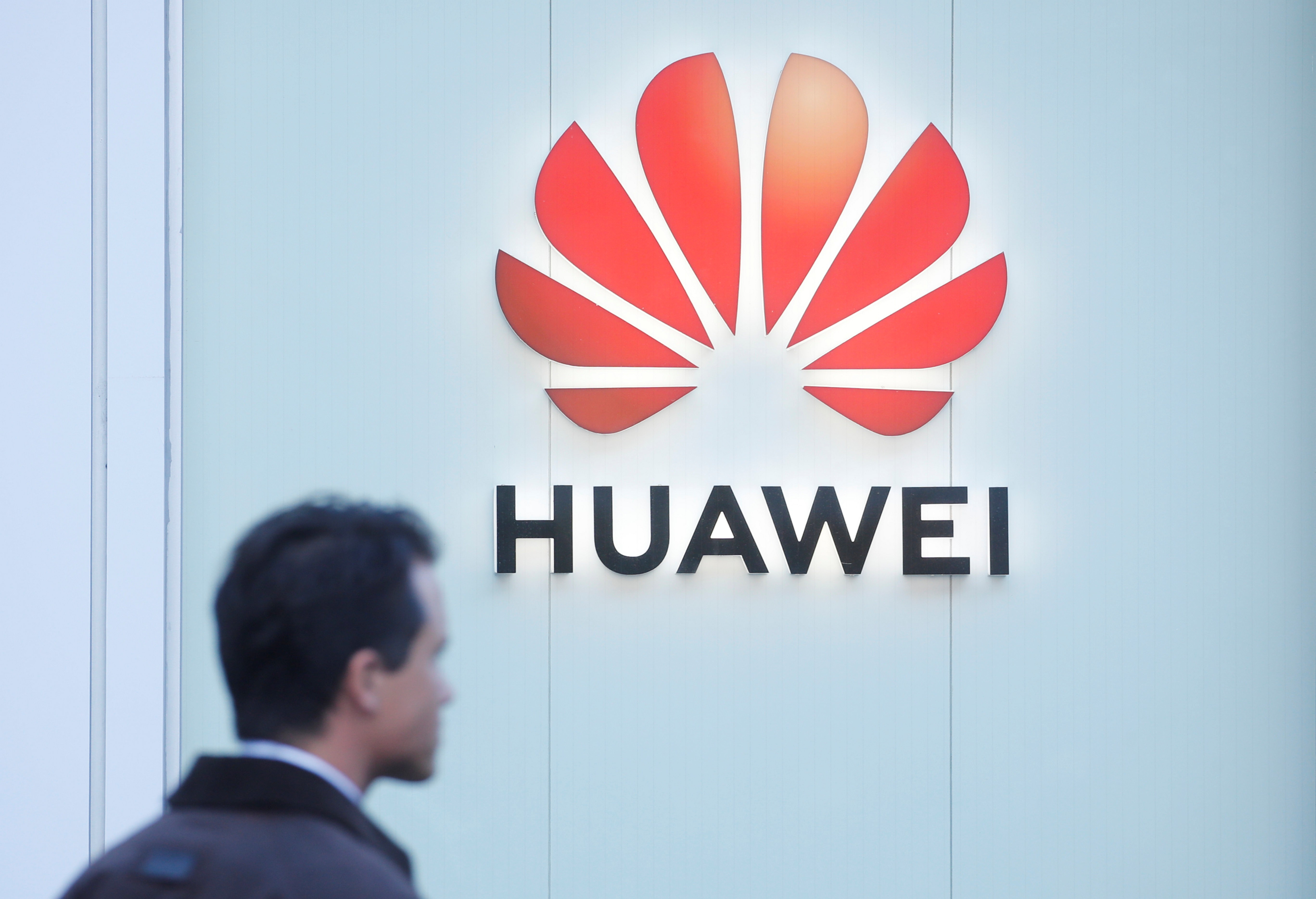 The logo of Huawei is seen in Davos, Switzerland January 22, 2020. Photo: Reuters