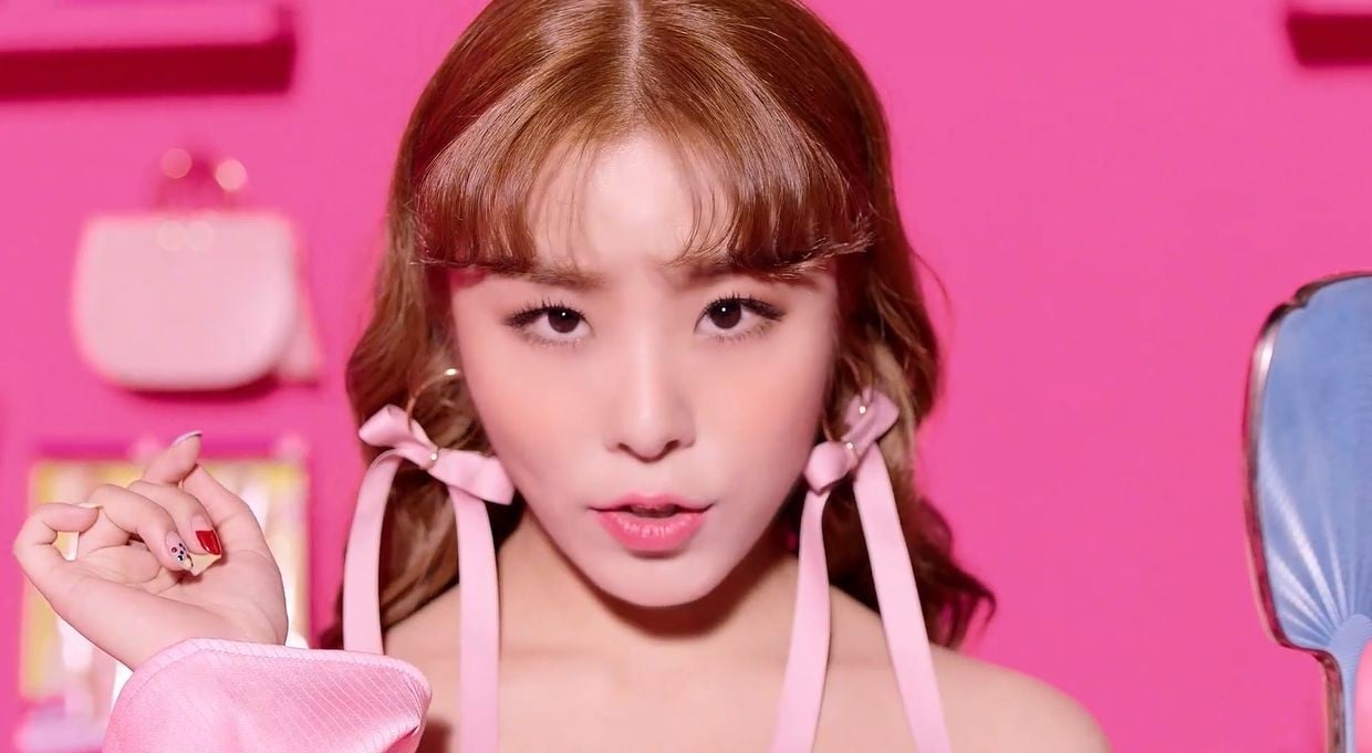 Wheein of Mamamoo is a singer who challenges K-pop norms with her