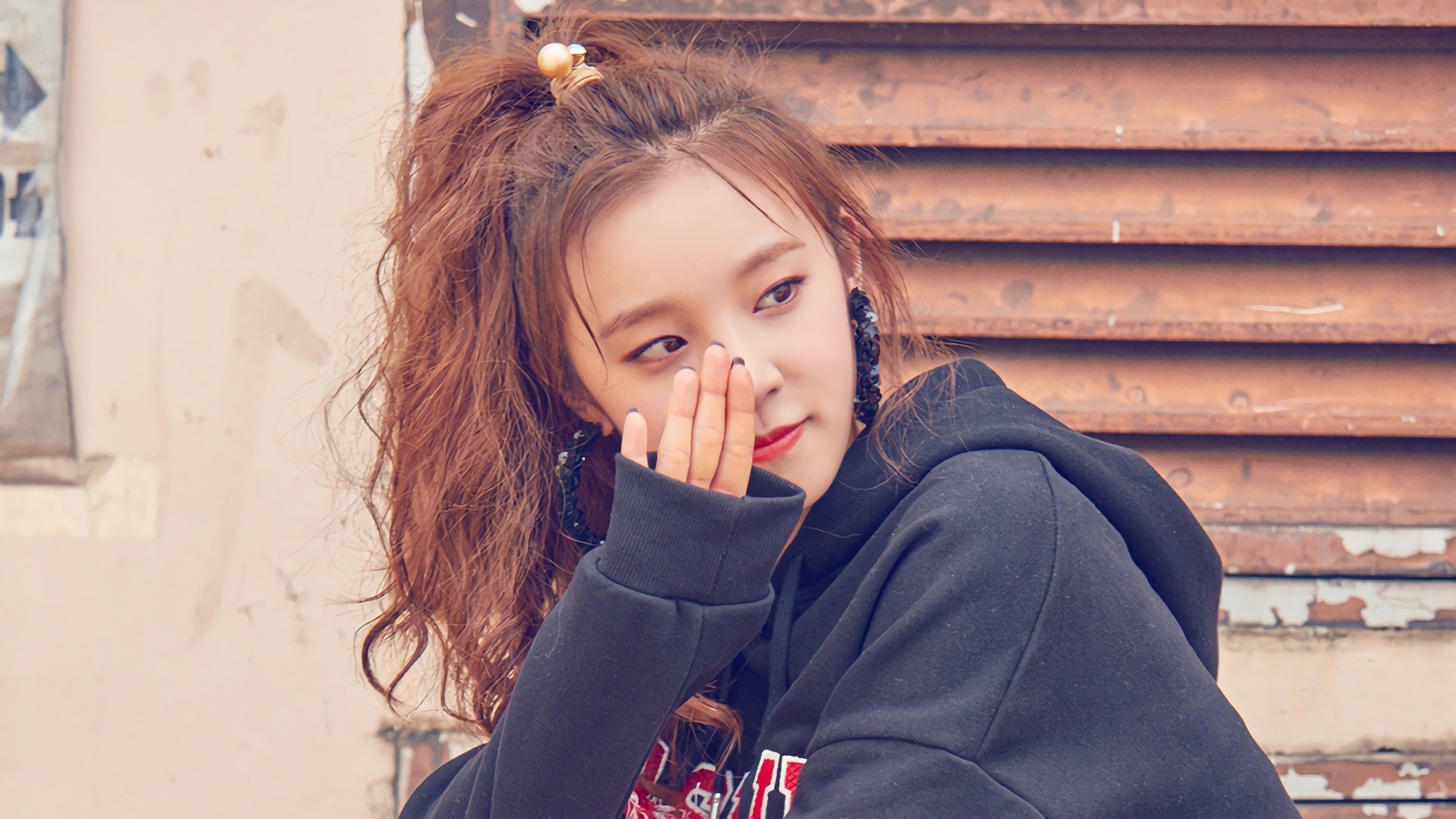 Yuqi was born and educated in China.