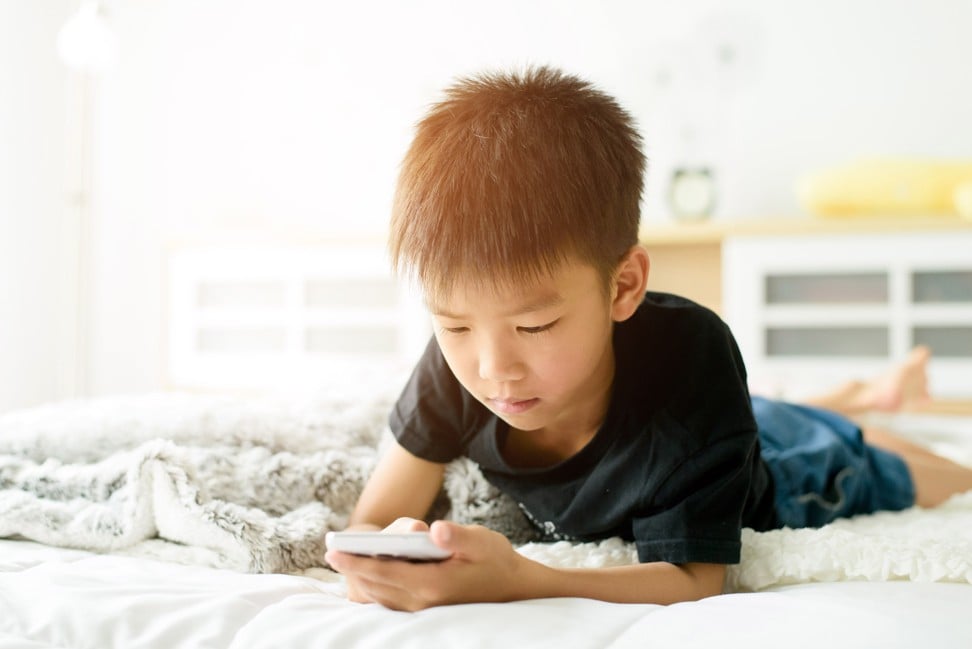 In December last year, a poll found text messaging is a popular means of family conversations. Photo: Shutterstock