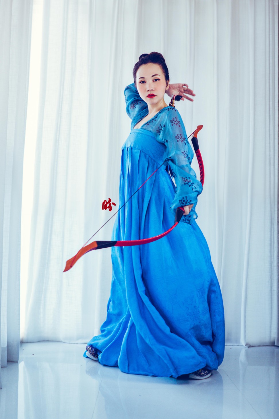 Gong in the style of a Chinese Wonder Woman. Photo: Hanfugirls Collective