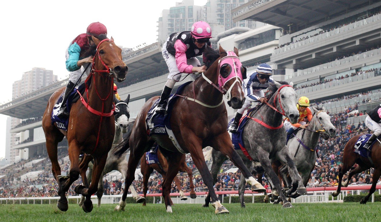 Beauty Generation (middle) edges Beat The Clock (left) in the 2018 Queen's Silver Jubilee Cup.