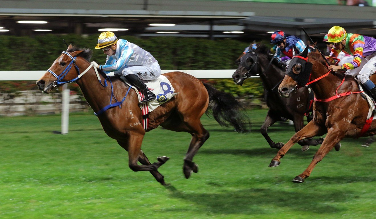 Lyle Hewitson boots Methane to victory at Happy Valley.