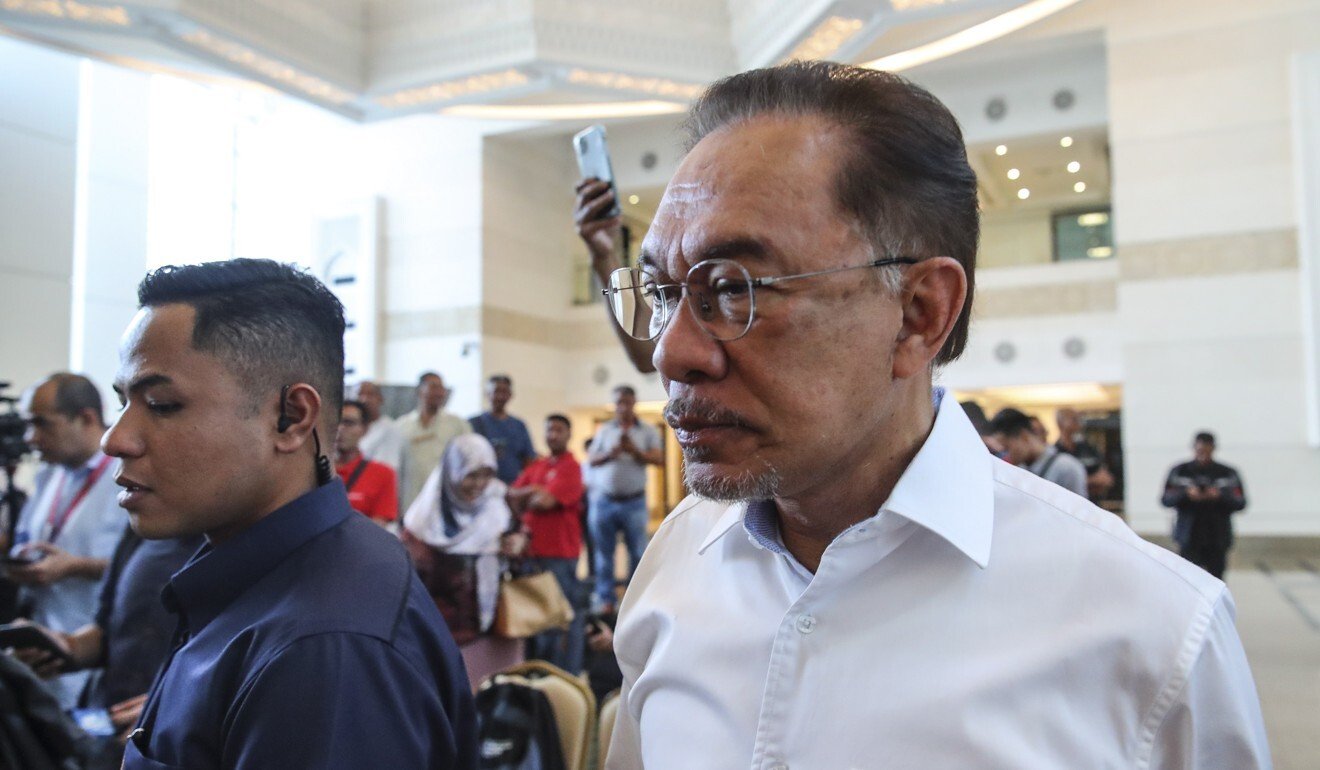Anwar Ibrahim (right), the on-again, off-again rival of Mahathir Mohamad. Photo: EPA-EFE