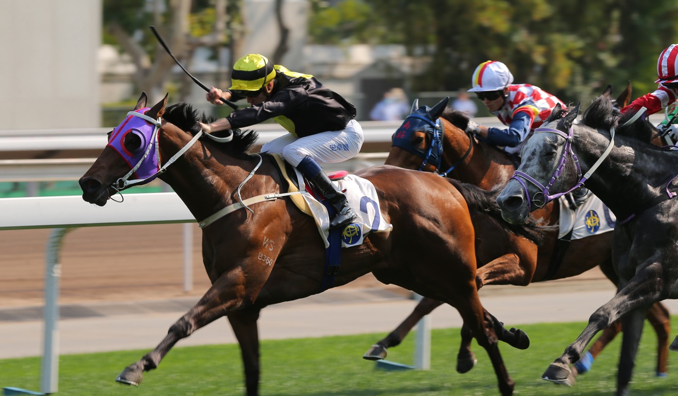 Chad Schofield kicks clear on Circuit Three at Sha Tin on Sunday.