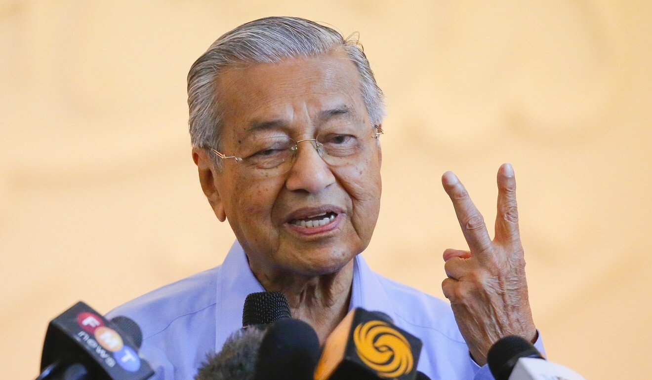 Mahathir Mohammad speaks to the media during a press conference in Kuala Lumpur. Photo: EPA