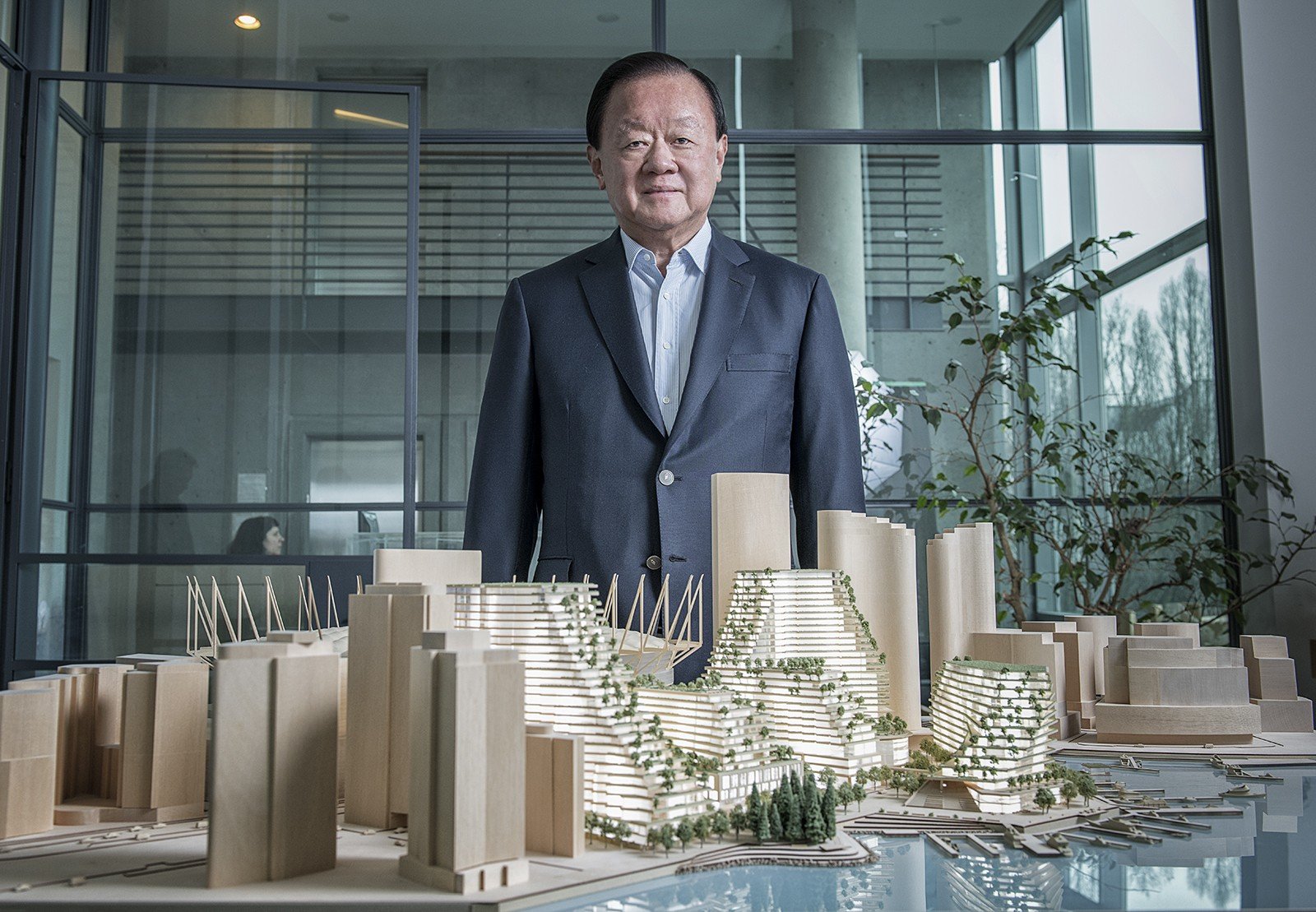 Singapore billionaire Oei Hong Leong and a model of his proposed development on the Plaza of Nations site on Vancouver's waterfront. Photo: Mata Press Service