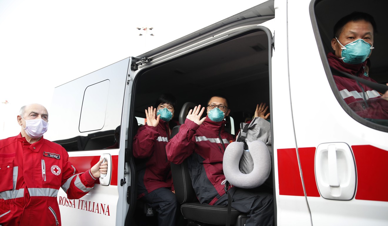 Xi Jinping promised to send Chinese medical support teams to Serbia, like this one that was deployed to Italy. Photo: AP