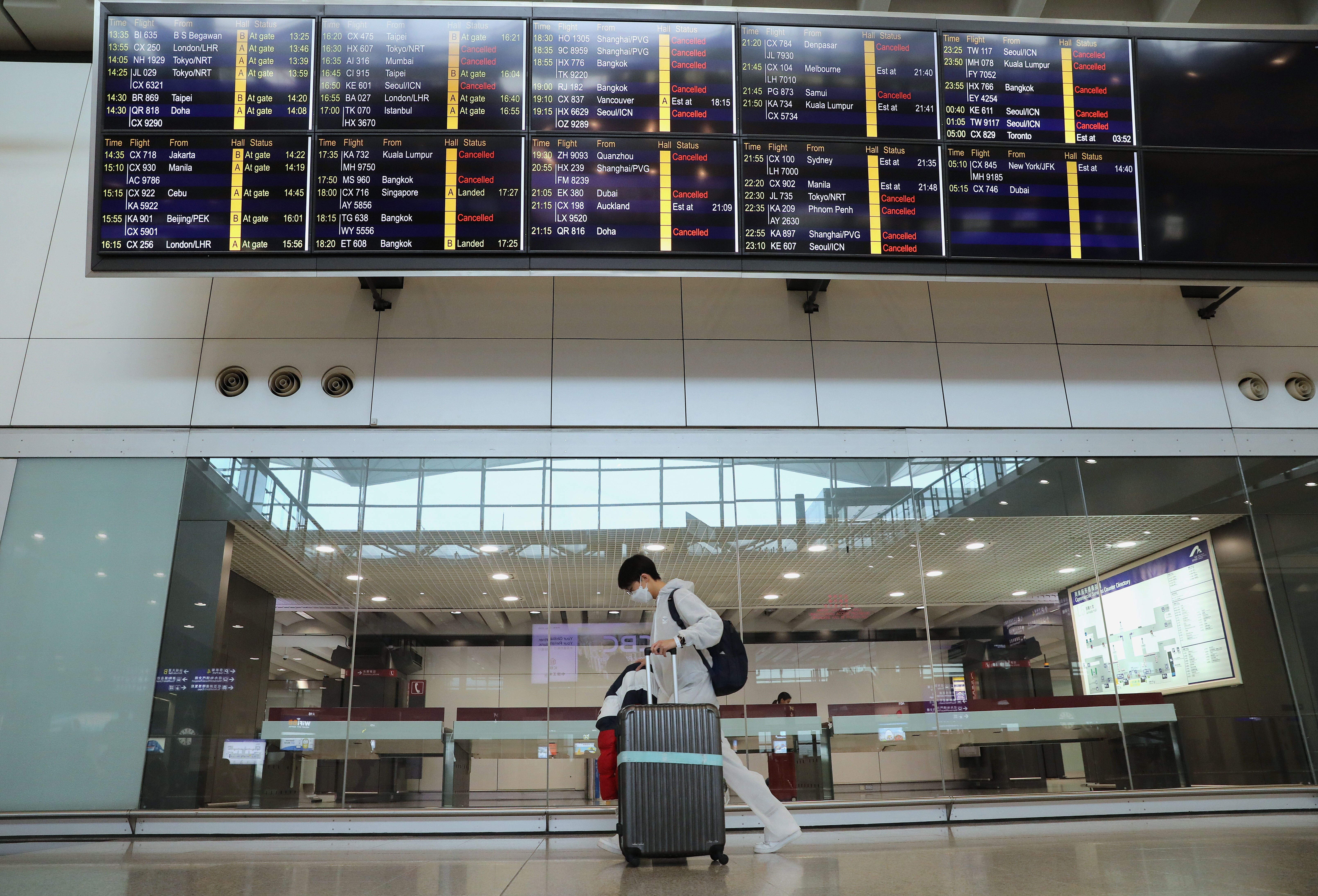 Immigration controls have kept visitors away from Hong Kong and elsewhere amid the coronavirus pandemic, inflicting losses on the hotel industry. Photo: Winson Wong