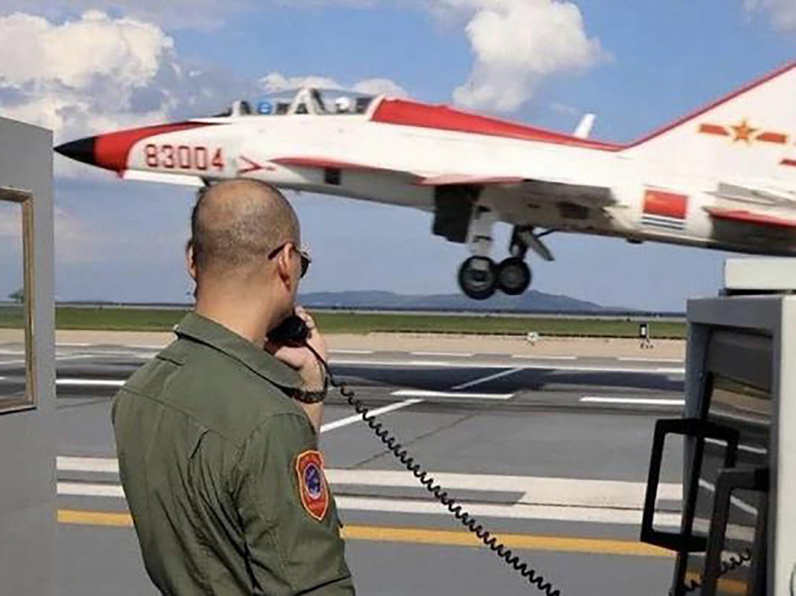 China Develops Fighter Jet For Training New Generation Of Aircraft Carrier Pilots South China Morning Post