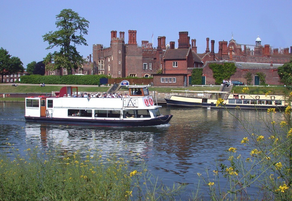 Hampton Court Palace, next to the River Thames, where King Henry VIII lived. He had 1,000 attendants – 200 of whom worked as kitchen staff. Photo: Handout