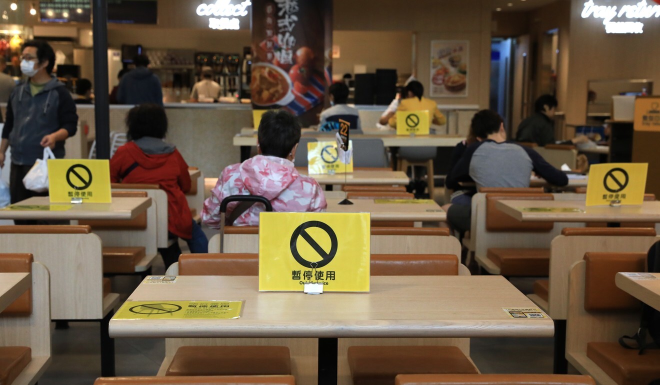 Social distancing in place at a restaurant. Photo: May Tse