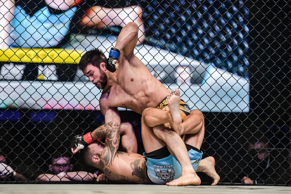 Garry Tonon lands punches from the top on Anthony Engelen.