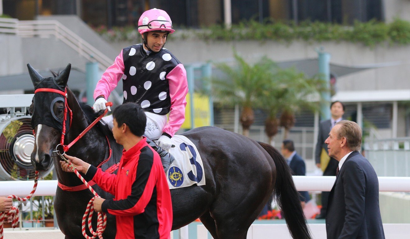 Joao Moreira discusses the win of Beauty Legacy with John Size.