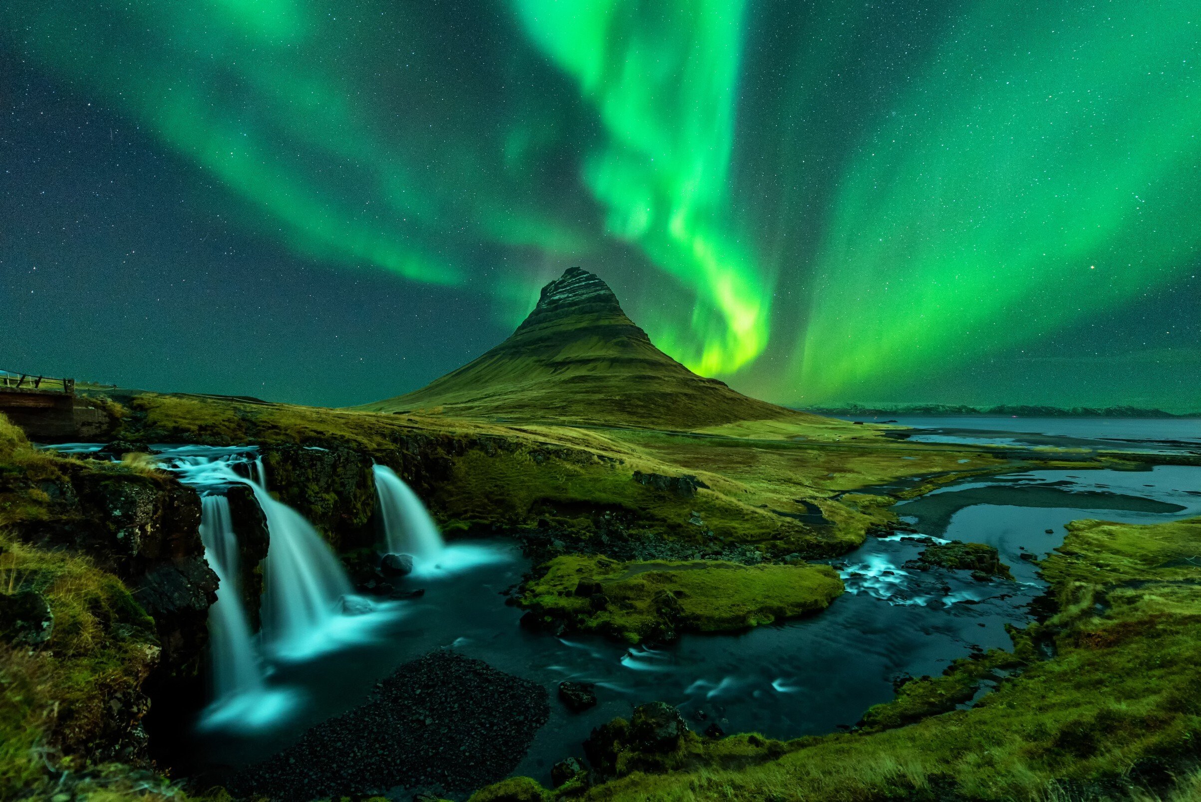 Northern lights over Mount Kirkjufell in Iceland. Photo: Getty Images