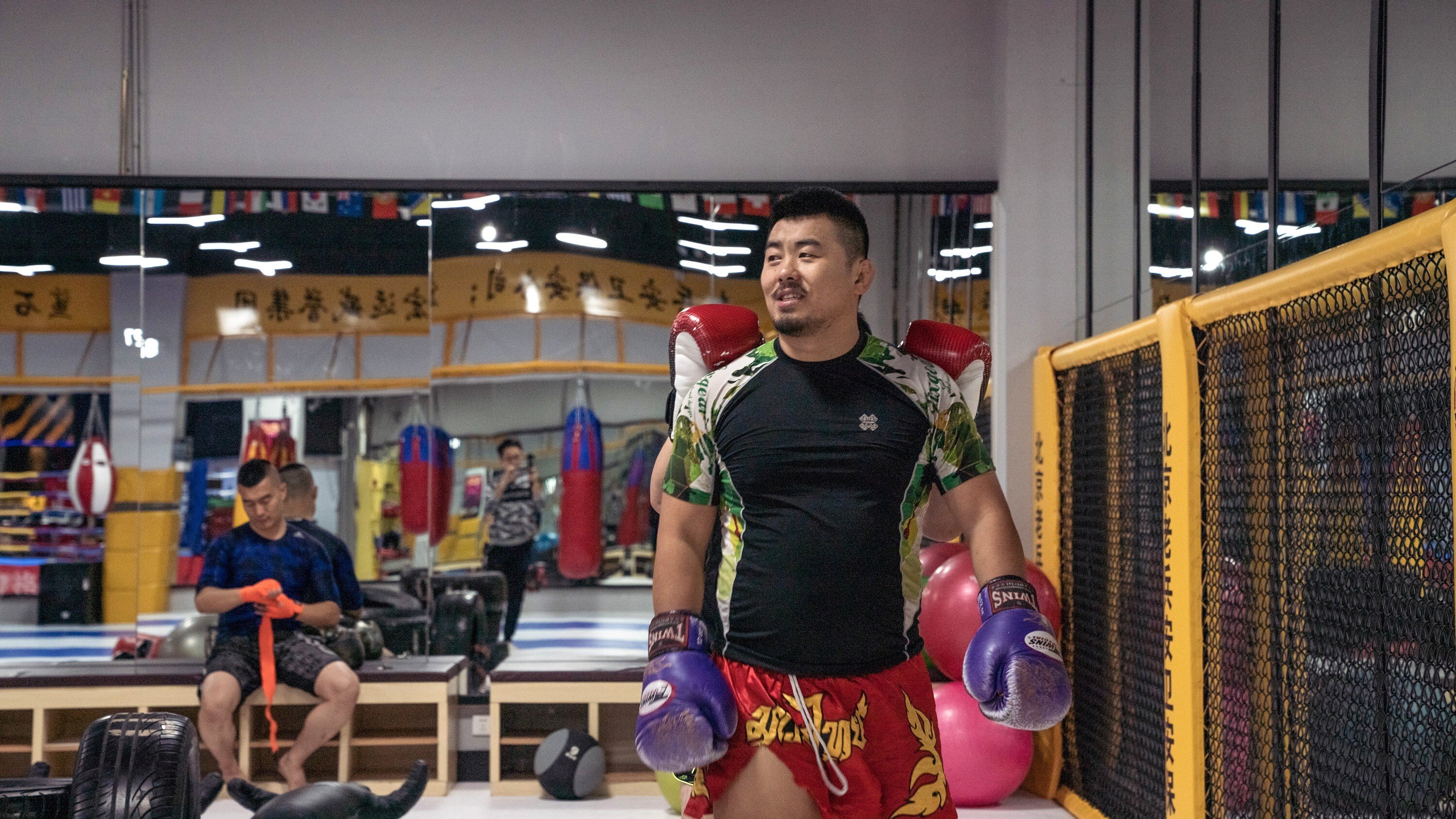 Xu Xiaodong in Beijing training for his fight in Thailand last year. Photo: Qin Chen