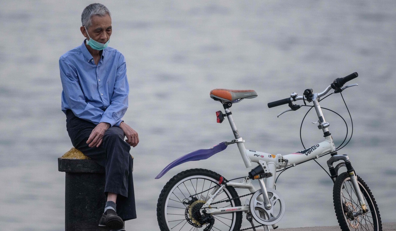 There were 60 more elderly suicides in Hong Kong during the Sars outbreak in 2003 than in the previous year. Photo: AFP