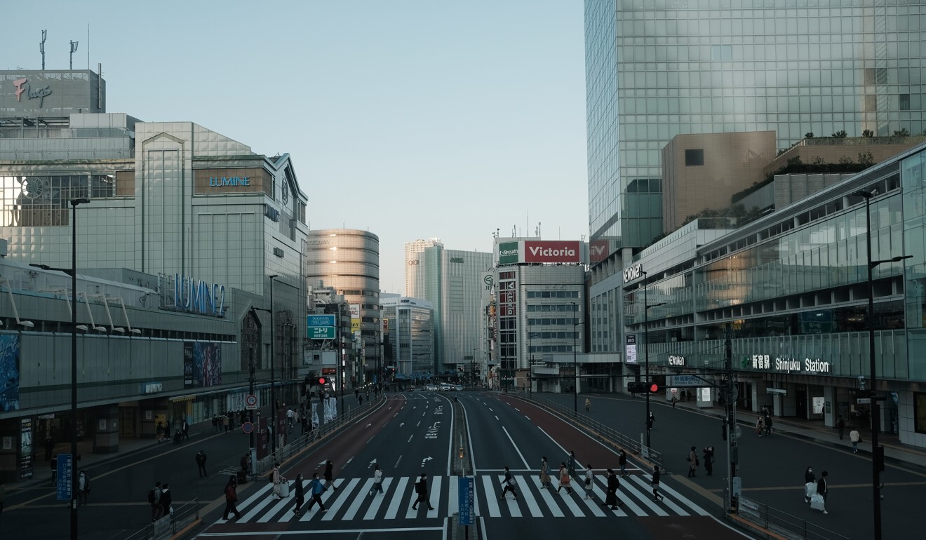 A nearly deserted road in Tokyo’s Shinjuku district. Photo: Bloomberg
