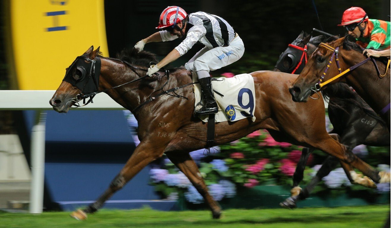 Acclaimed Light chases back-to-back wins at Happy Valley this week.