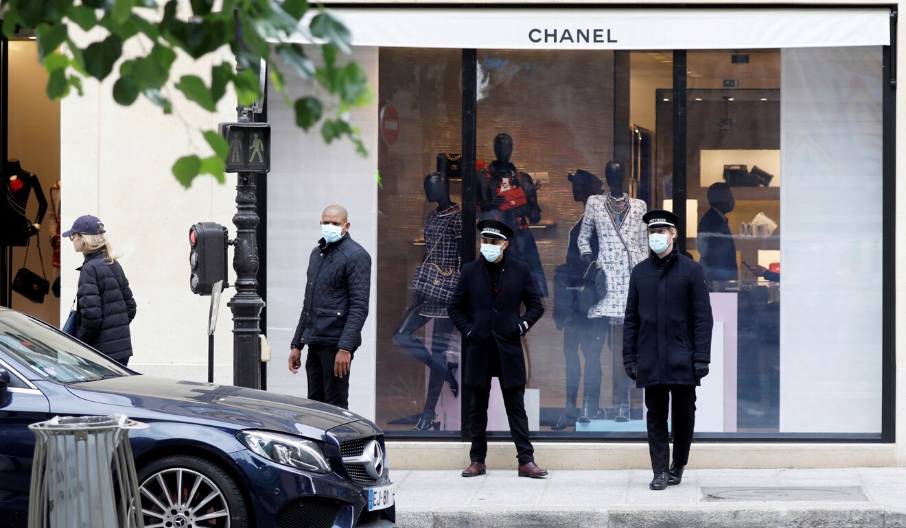 Why Chanel Bags Have Shoppers Frenzied, Fighting to Avoid Price Hikes in  Korea - Bloomberg